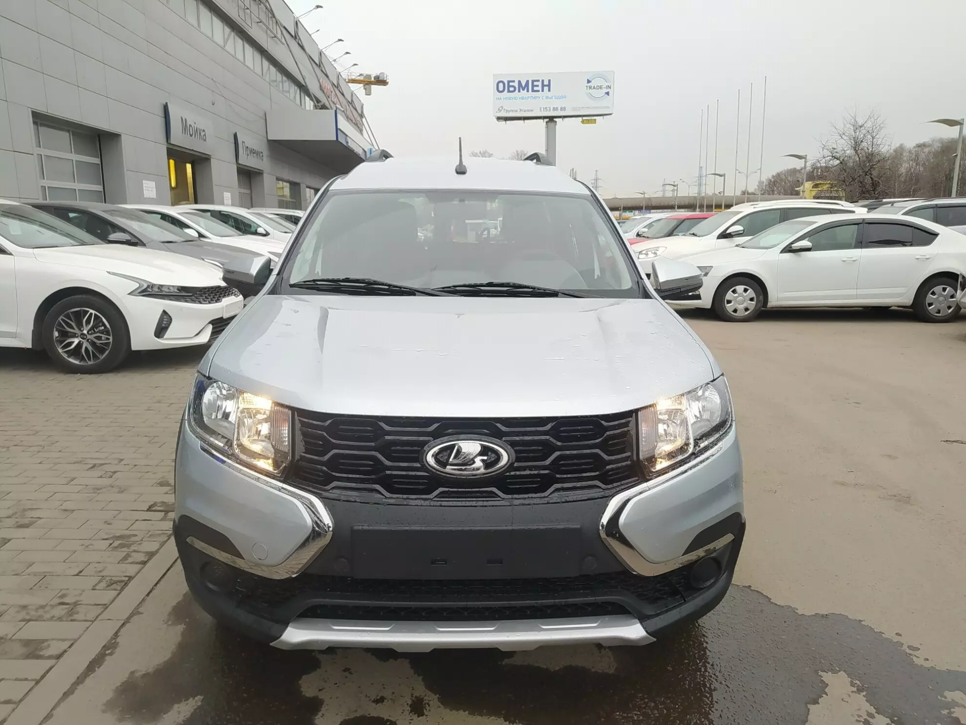Превью LADA Largus Cross New 5 мест