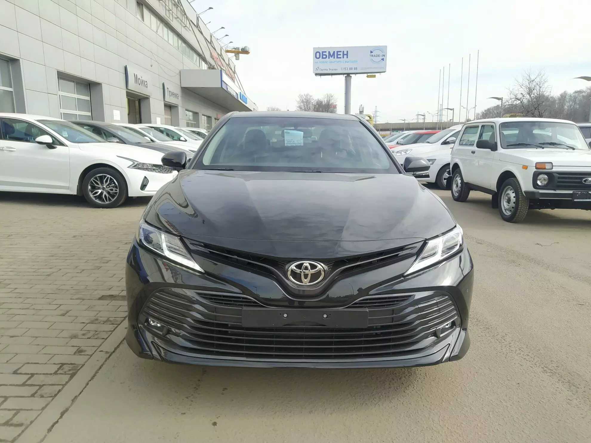 Превью TOYOTA Camry