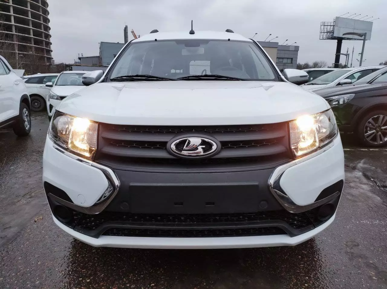 Превью LADA Largus New 7 мест